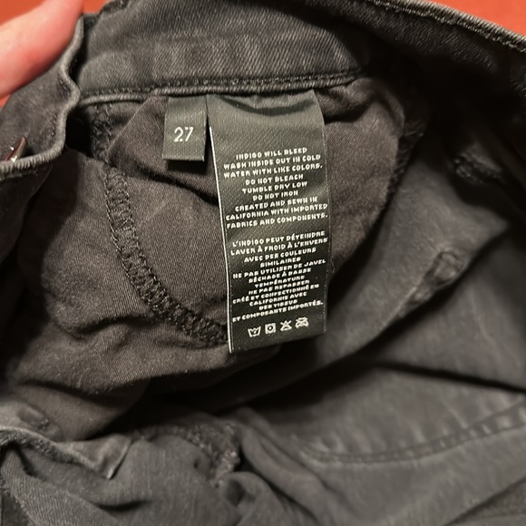 J Brand Black Mercy Cropped Jeans in a Size 27 - Picture 13 of 13